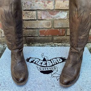 FreeBird by Steve Madden Whisper Boots Size 7